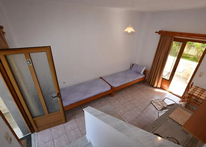 Отель Agatha Paradise Коинира