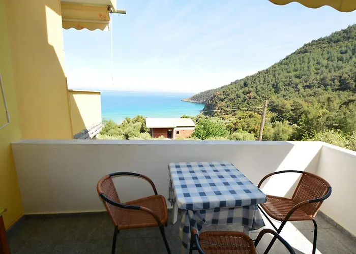 Отель Agatha Paradise